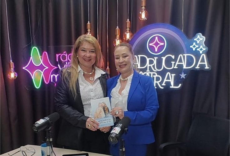 Betth Ripolli fala sobre o lançamento do livro: 'A Inteligência  Artificial & Eu' no podcast Carreira & Suas Vozes