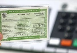 Ação gratuita auxilia quem precisa regulamentar o título de eleitor
