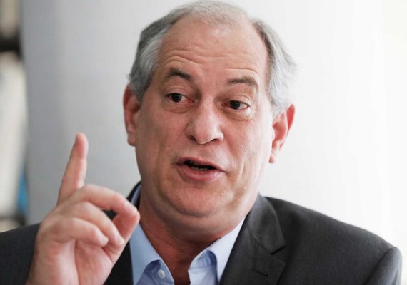 Ciro diz que luta contra fascismo seguirá mais forte