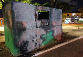 Ponto de Entrega Voluntária de material reciclável é incendiado em bairro de Maceió
