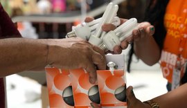 Equatorial dá dicas de como economizar energia ao utilizar lâmpadas e televisores