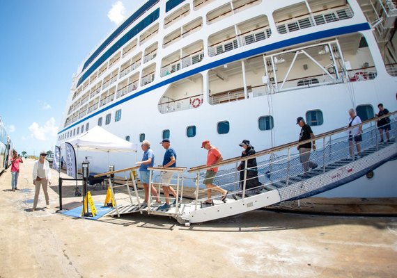 Cruzeiro Insignia: mais de 500 turistas estrangeiros conhecem os atrativos de Maceió