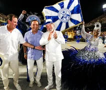 Oposição critica desfile em homenagem a Lula na Sapucaí