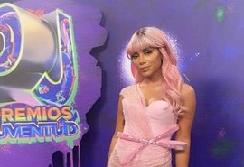 Anitta anuncia álbum “Girl From Rio” para outubro