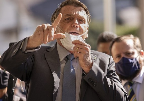 Para desviar foco da CPI da Pandemia, Bolsonaro conspira contra STF