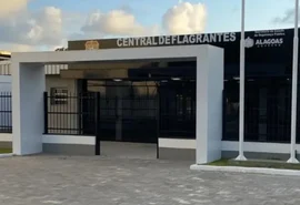 Homens são presos com moto roubada e dois revólveres em Satuba