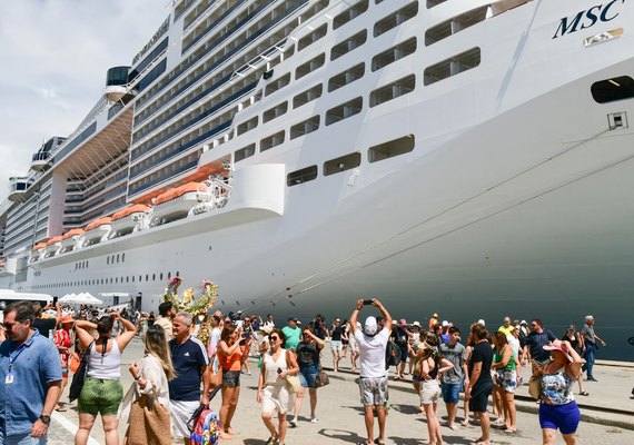 Posto de Atendimento para turistas é montado no Porto de Maceió durante temporada de cruzeiros