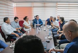 Governo Paulo Dantas comemora 'pacotão' de novas lojas do Grupo Mateus em Alagoas