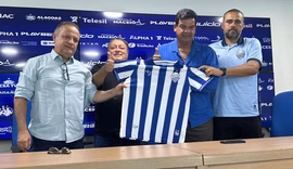 Moacir Júnior é apresentado no CSA e pede reforços para acesso na Série D