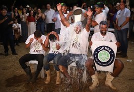 Com mais de 400 litros produzidos, tradicional torneio leiteiro é destaque na Expo Bacia