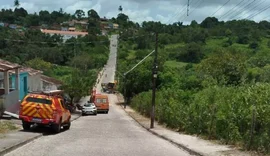 Colisão entre trator e poste deixa um ferido em Penedo