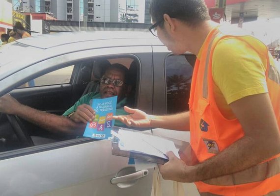 Prefeitura promove ação educativa no Dia do Motorista