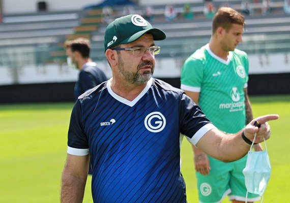 Goiás decide demitir o técnico Enderson Moreira após 10 jogos