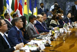 Fórum de Governadores prorroga congelamento do ICMS sobre gasolina