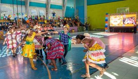 Estudantes fazem a festa no primeiro dia do Concurso de Quadrilha Matuta