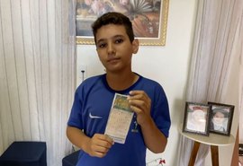 Menino acerta os 6 números da Mega da Virada, mas mãe não fez o jogo; entenda