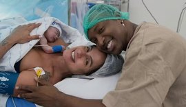 Nasce Bento, primeiro filho de Carol Peixinho e Thiaguinho