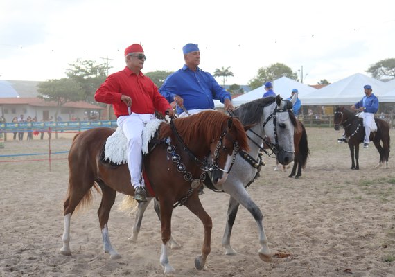 Tradicional Cavalhada é atração na abertura da 69ª Expoagro/AL