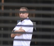 Defesa de Jair Bolsonaro solicita liberação de visitas domiciliares de Flávio