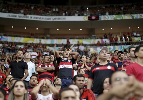 Pelo menos oito funcionários do Flamengo estão com Covid-19