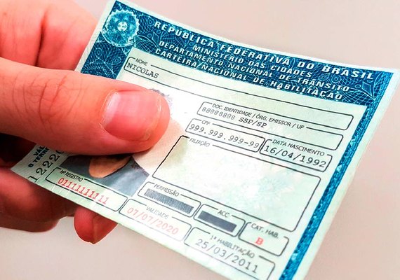 Autoescolas anunciam aumento cobrado no valor da carteira de Habitação no estado