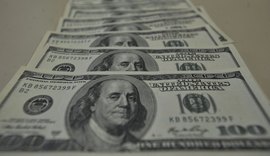 Bolsa de Valores abre em queda e dólar sobe para R$ 3,69