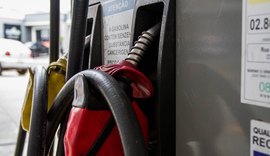 Gasolina sobe 2,25% em uma semana e chega a custar quase R$ 8