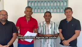 Agentes de saúde cobram o piso e continuam em greve em meio à 'explosão' da dengue em Maceió