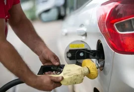 Confaz congela ICMS sobre combustíveis por três meses