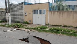 Moradores do Pinheiro vão ao MPF buscar auxílio para solução das rachaduras