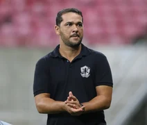 Ex-técnico do ASA surge como opção para o CSA