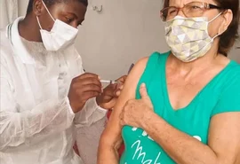Viçosa é o primeiro município a vacinar pessoas acima de 50 anos