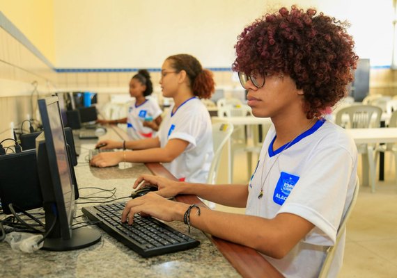 Alagoas alcança mais de 98 mil inscrições no Enem 2023