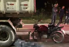 Homem de 55 anos morre após colisão entre moto e caminhão-caçamba em Maceió