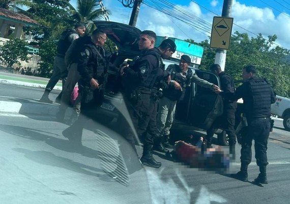 Dupla ligada ao Comando Vermelho é presa em carro por aplicativo em Maceió