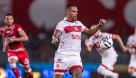 CRB derrota Vila Nova por 2 a 0 e encosta no G-6 da Série B
