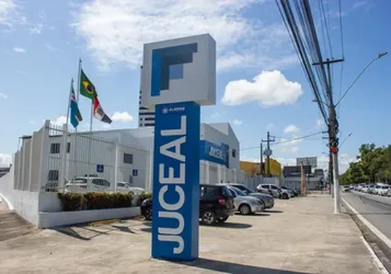 Vestuário, mercadinhos e cabeleiros lideram mapa das empresas em AL
