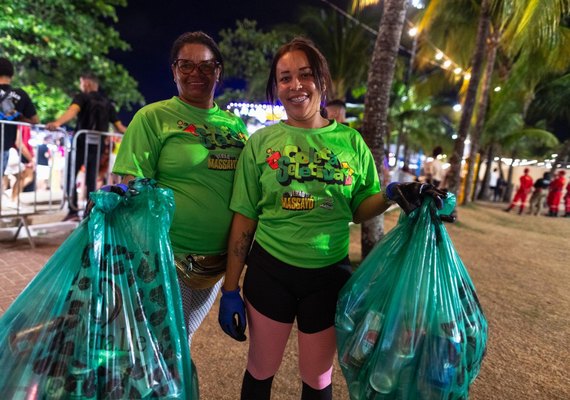 Cooperativas garantem renda extra para 170 famílias com coleta seletiva no Verão Massayó