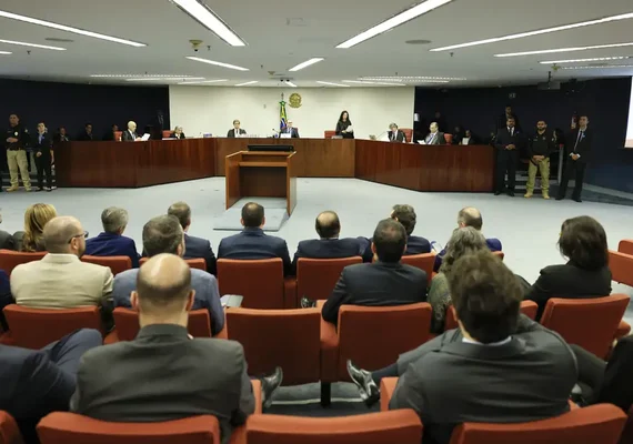 STF inicia julgamento de seis réus do núcleo 2 da trama golpista