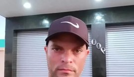 Homem é morto a tiros e facadas dentro de casa em Arapiraca