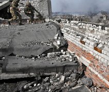 Rússia intensifica ataques e anuncia avanço em território ucraniano