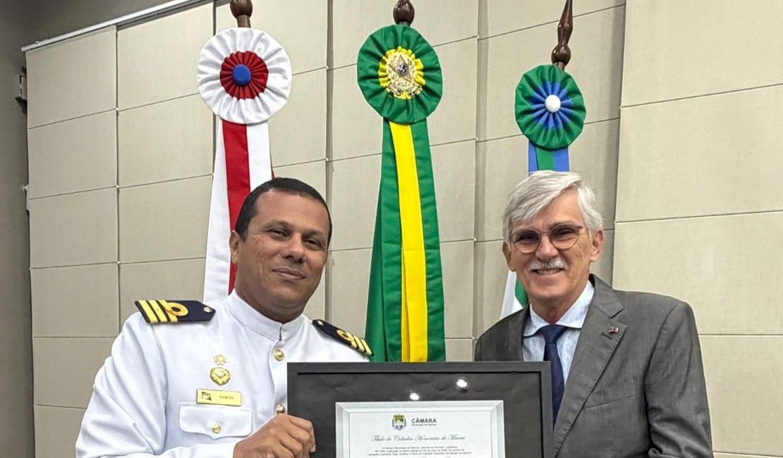 Comandante da Capitania dos Portos de Alagoas é homenageado com o título de Cidadão Honorário de Maceió em reconhecimento à sua atuação e aos relevantes serviços prestados à capital