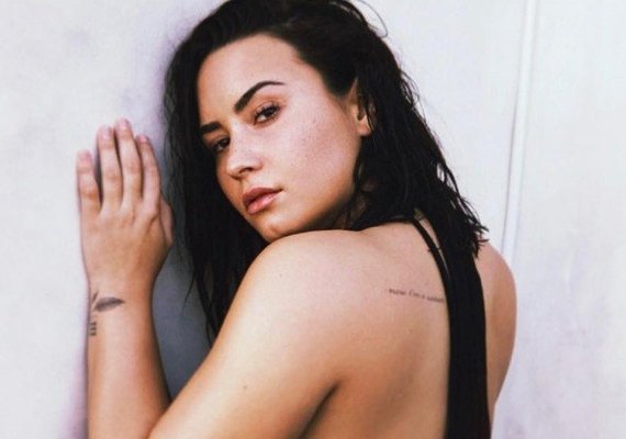 Após overdose, Demi Lovato publica carta
