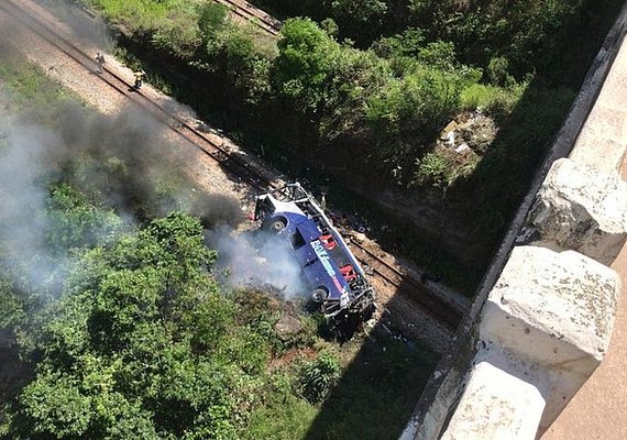 Confirmada morte de 4 alagoanos que estavam no acidente de ônibus em MG