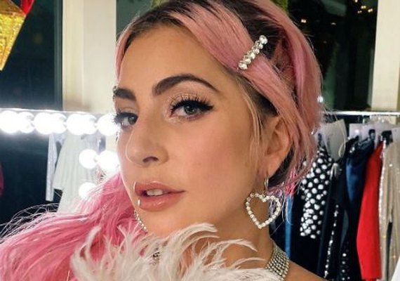 Hackers exigem US$ 21 milhões de advogado de Lady Gaga e Elton John