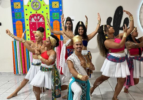 Grupo Cultural Raízes do Brasil se apresenta na Expo Serras e Quilombos