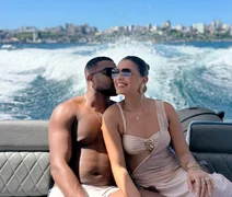 Davi Brito assume namoro e internet confunde Emily com ex-BBB