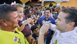 Renan Filho promete ações de segurança em encontro no Benedito Bentes