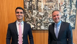 O que significam as conversas quase secretas entre Renan Filho e JHC?