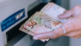 Servidores de Alagoas já podem sacar o 13º antecipado nesta sexta